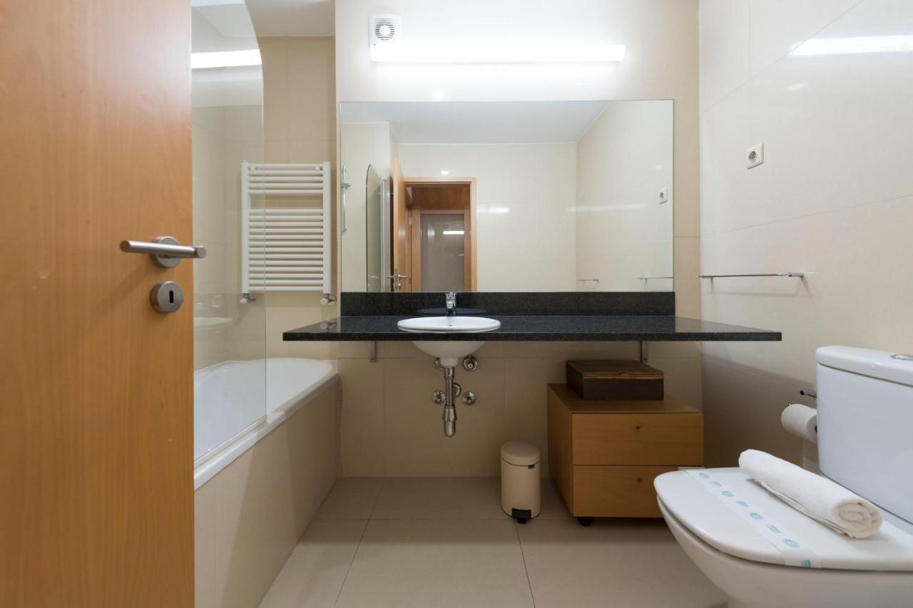 Lovelystay - Oporto Beach Apartment With 2 Free Parking Spots Matosinhos  Exterior photo